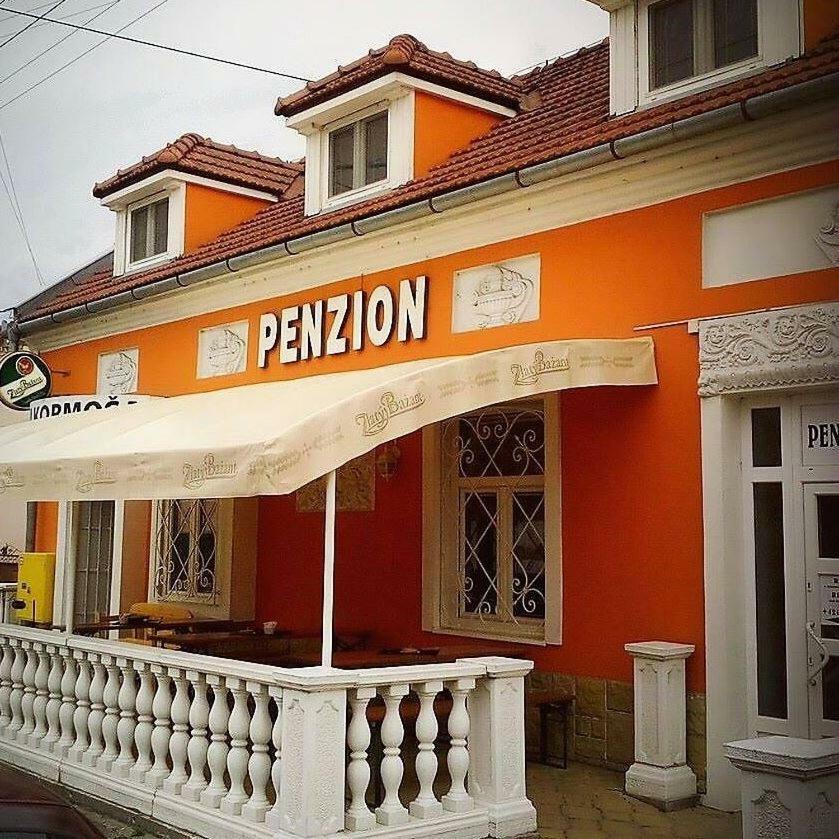 Penzion Kormos Штурово Экстерьер фото